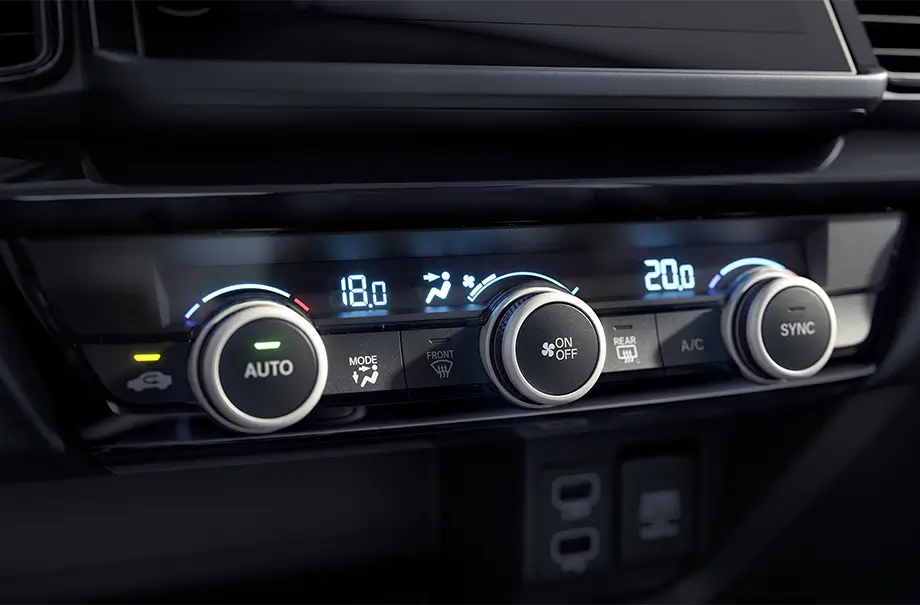 Interior 4