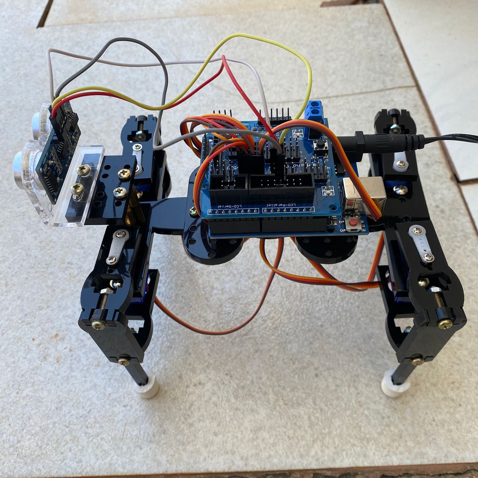Quadrúpede Arduino