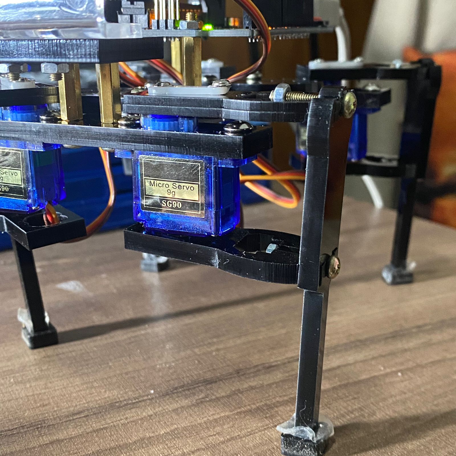 Quadrúpede Arduino
